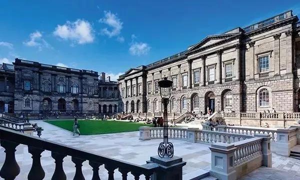 申请英国本科的三种方式，你最适合哪种？