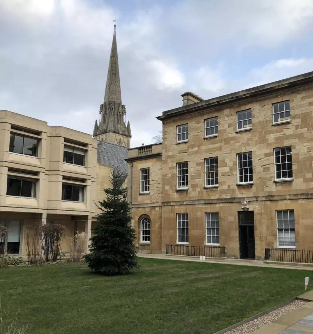 学生故事 | 拿到牛津OFFER的她说，这才叫“尽早准备”