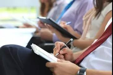 逼美国进入“紧急状态”！成为华为未来的秘密武器吧。