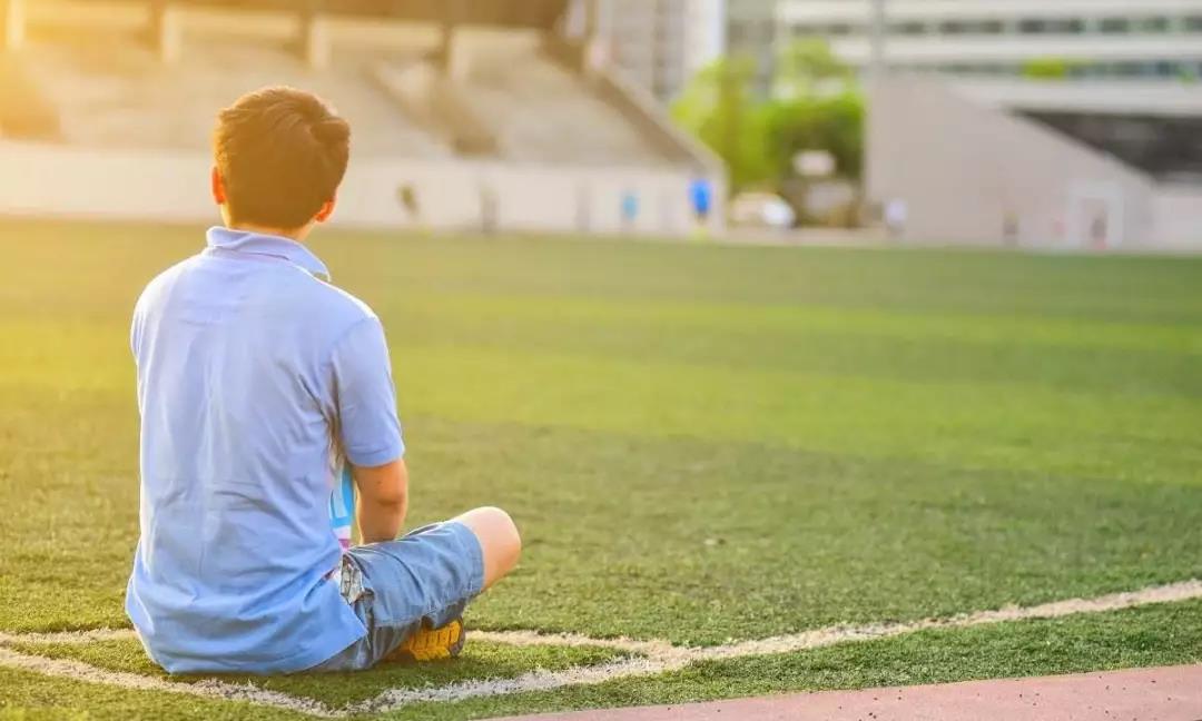 最新各地高考分数线出炉，选择留学的孩子都笑出了声