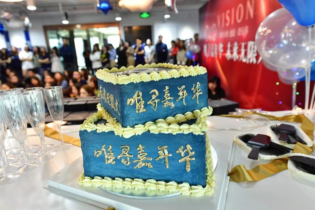 唯寻8周年|革新国际教育，成为真正的独角兽！