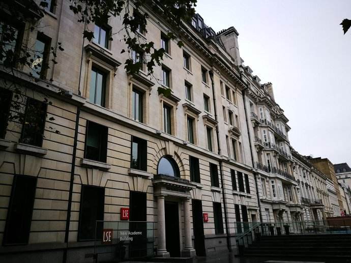 牛剑稳居前5、LSE却狂跌至293！原因竟是这一项...